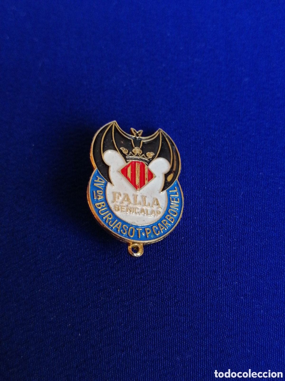 Pins de colecci&oacute;n: FALLA AVENIDA BURJASOT - PADRE CARBONEL N&Uacute;MERO DE COMISION 111 INSIGNIA DE ALFILER
