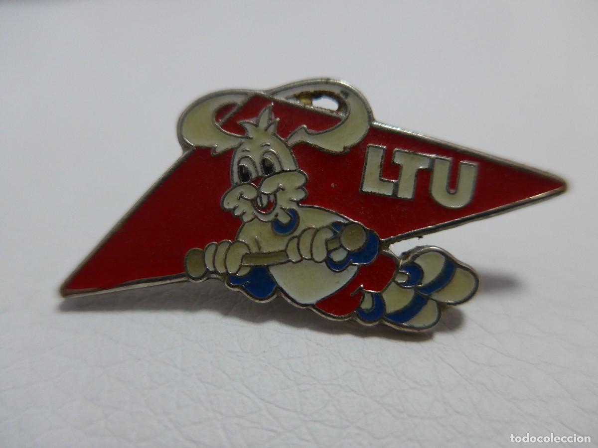 Pins de colecci&oacute;n: PIN CONEJO AEROLINEA LTU