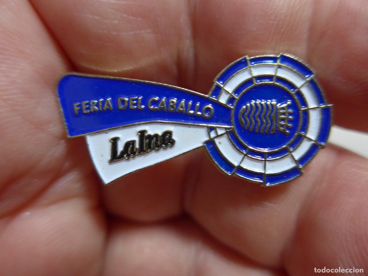 Pins de colecci&oacute;n: PIN FERIA DEL CABALLO LA INA - Foto 3