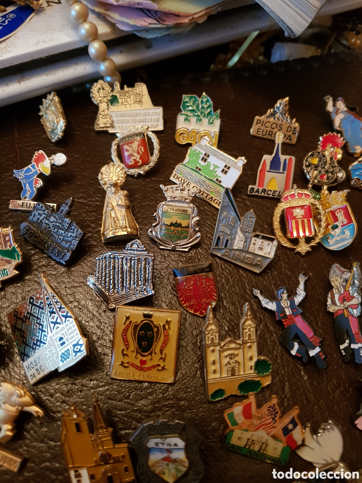 Pins de colecci&oacute;n: LOTE DE 100 ANTIGUOS PINES - Foto 3