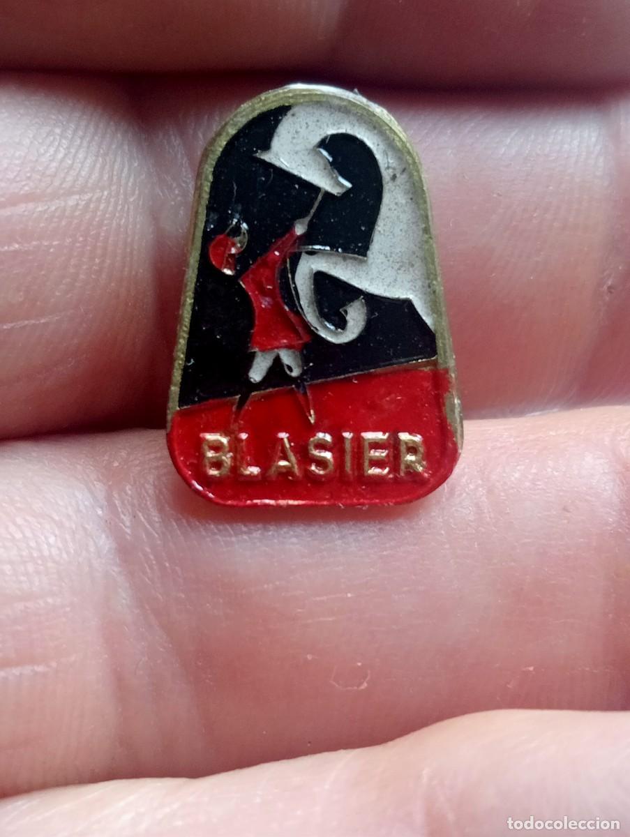 Pins de cole&ccedil;&atilde;o: INSIGNIA BLASIER MARCA COMERCIAL TEXTIL PINS SOLAPA