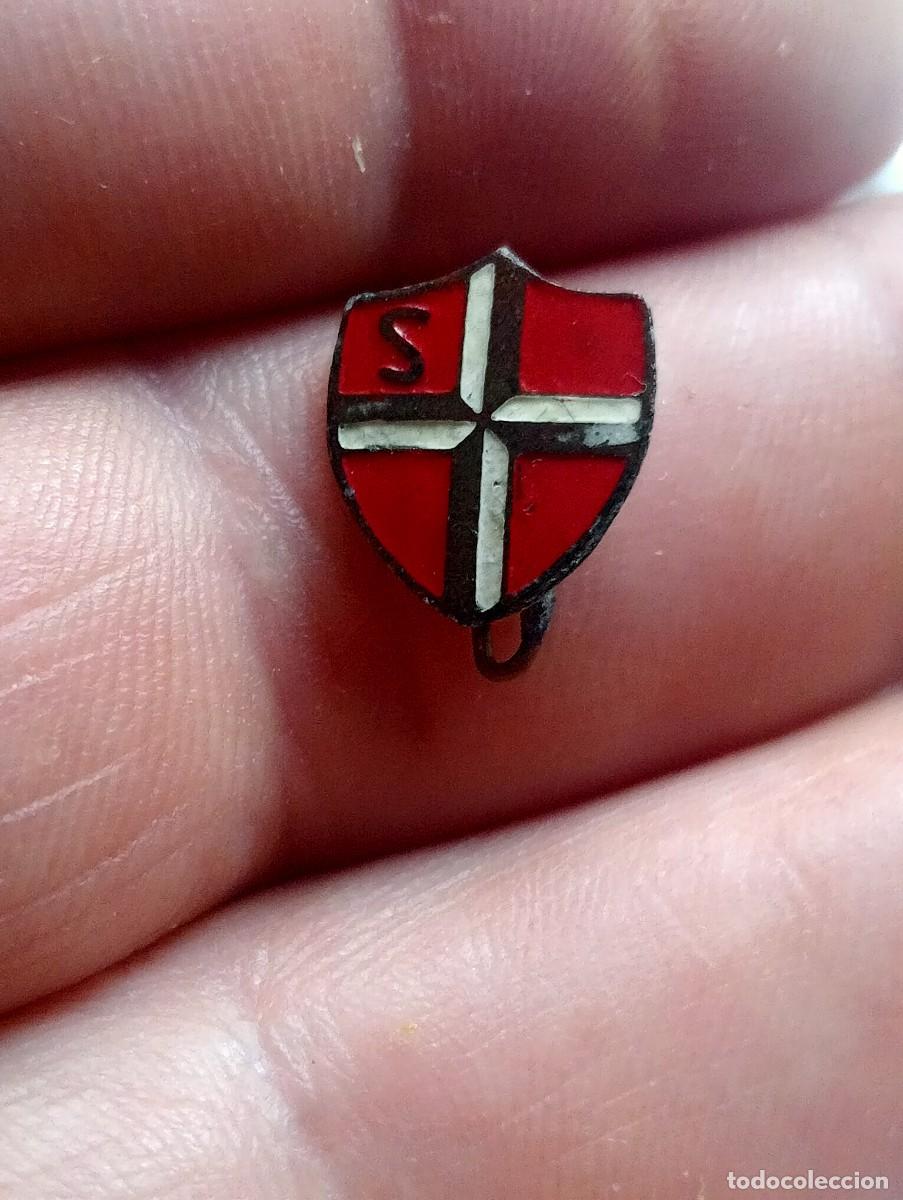 Pins de cole&ccedil;&atilde;o: INSIGNIA SIN IDENTIFICAR DESCONOZCO SIGNIFICADO PINS SOLAPA