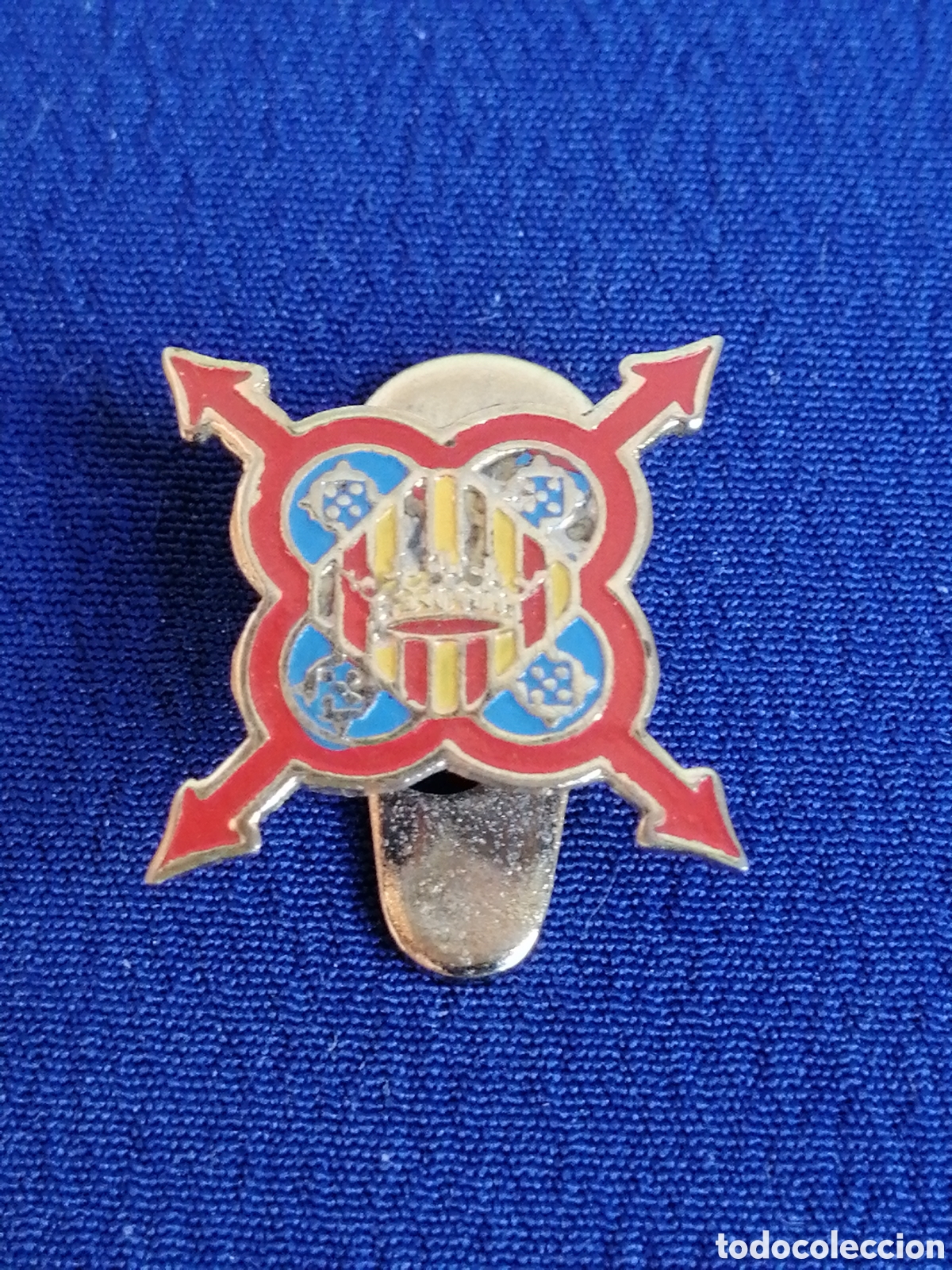 Pin's de collection: FEDERACI&Oacute;N CATALANA SOCIEDADES FILAT&Eacute;LICAS INSIGNIA DE OJAL