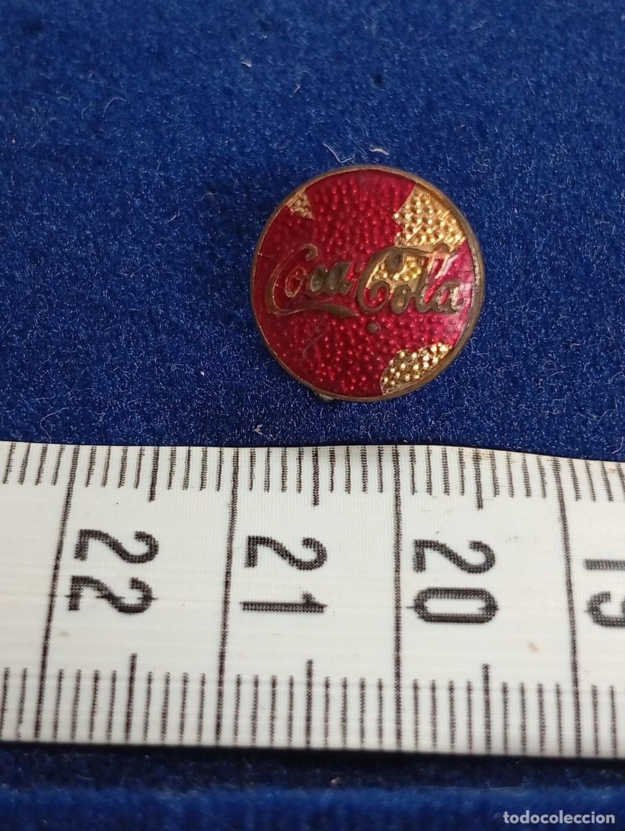 Pins de colecci&oacute;n: PIN BROCHE COCA COLA ESMALTADO -COLECCI&Oacute;N JORDI LLOPART ATLETA MARXA-
