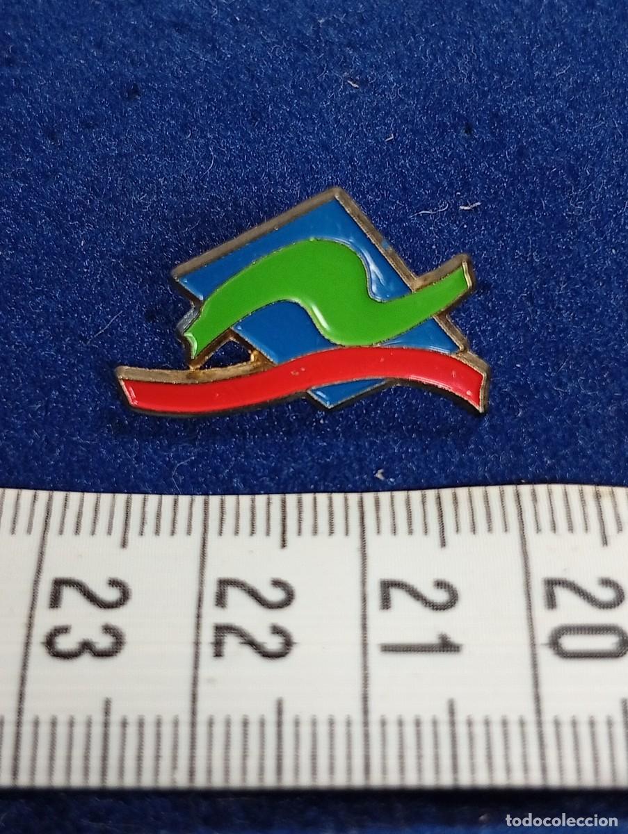 Pins de colecci&oacute;n: PIN ESMALTADO COLORES -COLECCI&Oacute;N JORDI LLOPART ATLETA MARXA-