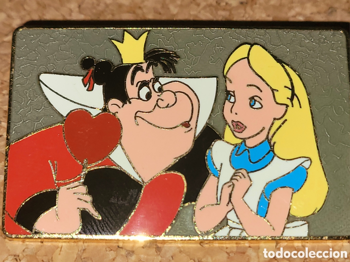 Pins de colecci&oacute;n: DIFICIL: Bonito pin Disney Auctions edicion limitada Alicia + Reina de Corazones