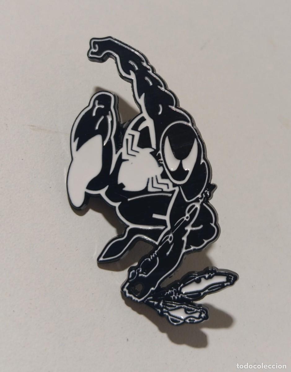 Pins de colecci&oacute;n: BONITO PIN DE METAL SERIE MARVEL SUPERHEROES SPIDERMAN NEGRO