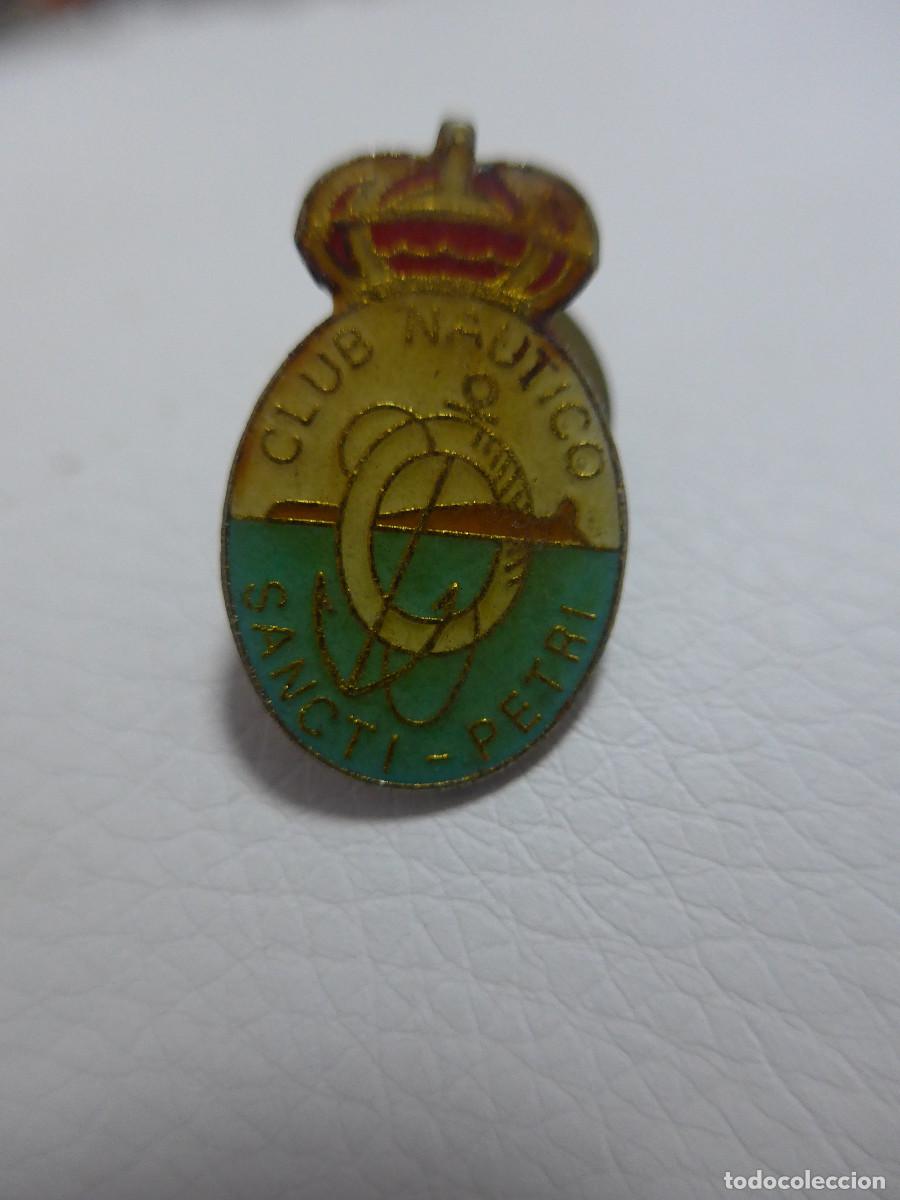 Collection pins: PIN CLUB NAUTICO SANCTI PETRI CHICLANA CADIZ