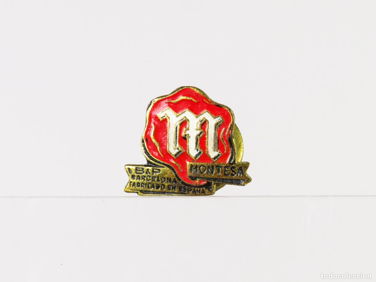 Pins de colecci&oacute;n: Pin moto Montesa Barcelona fabricado en Espa&ntilde;ametal dorado esmalte primera mitad S XX