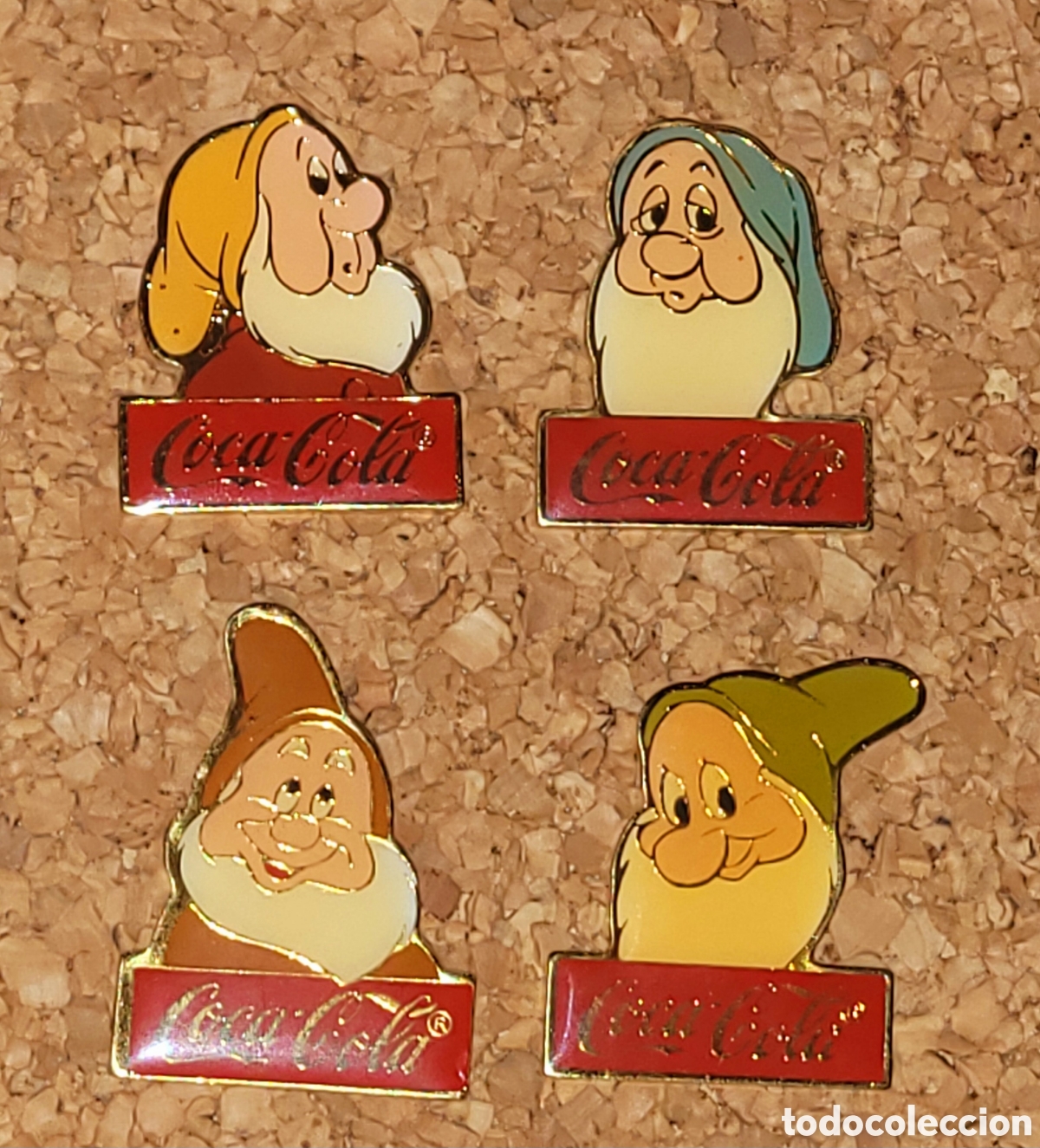 Pins de colecci&oacute;n: Bonito lote 4 pins Disney Enanitos Blancanieves serie ' 15 a&ntilde;os Walt Disney World/ Coca Cola'