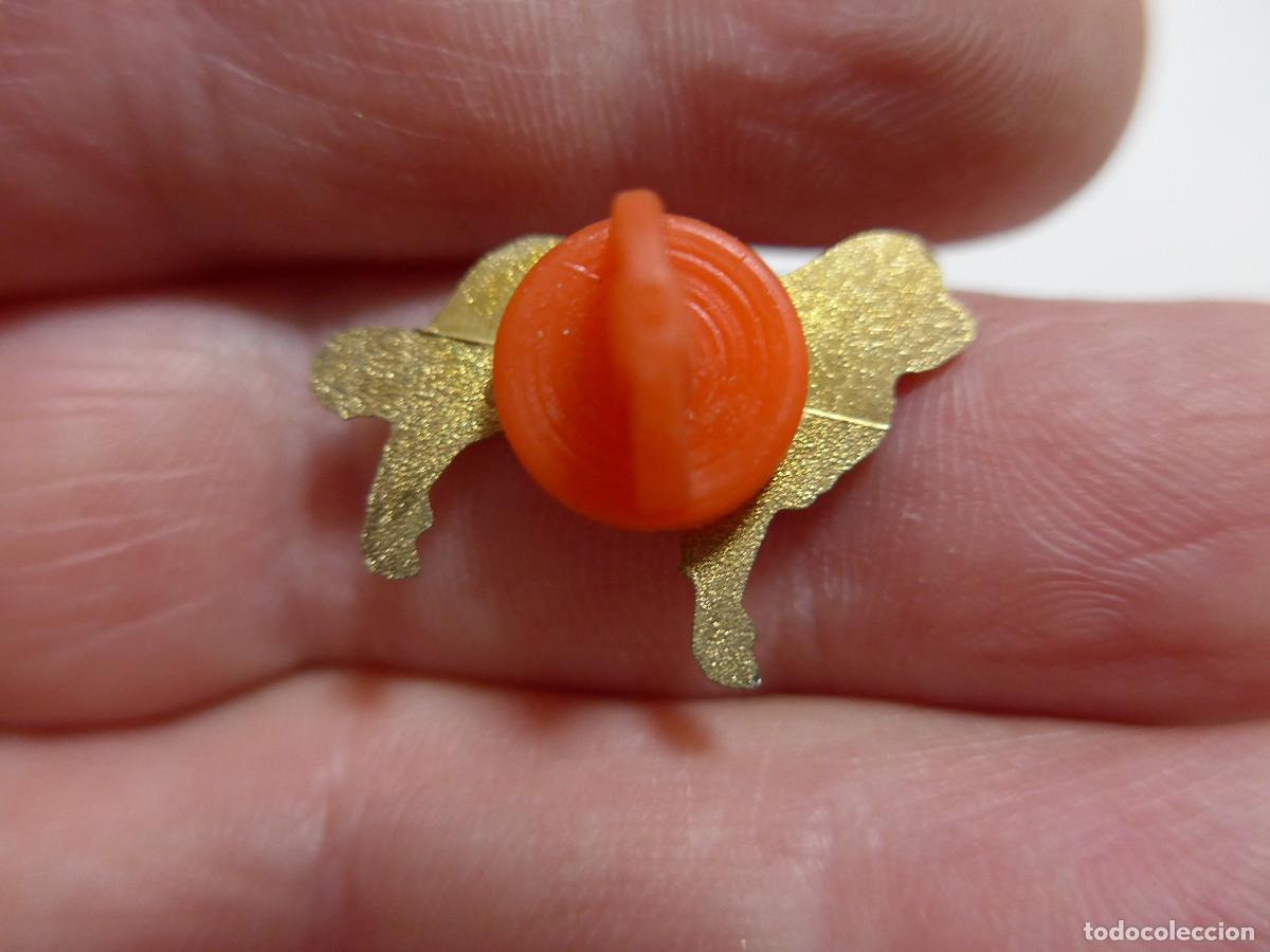 Pins de colecci&oacute;n: PIN PERRO SAN BERNARDO EN DORADO - Foto 2
