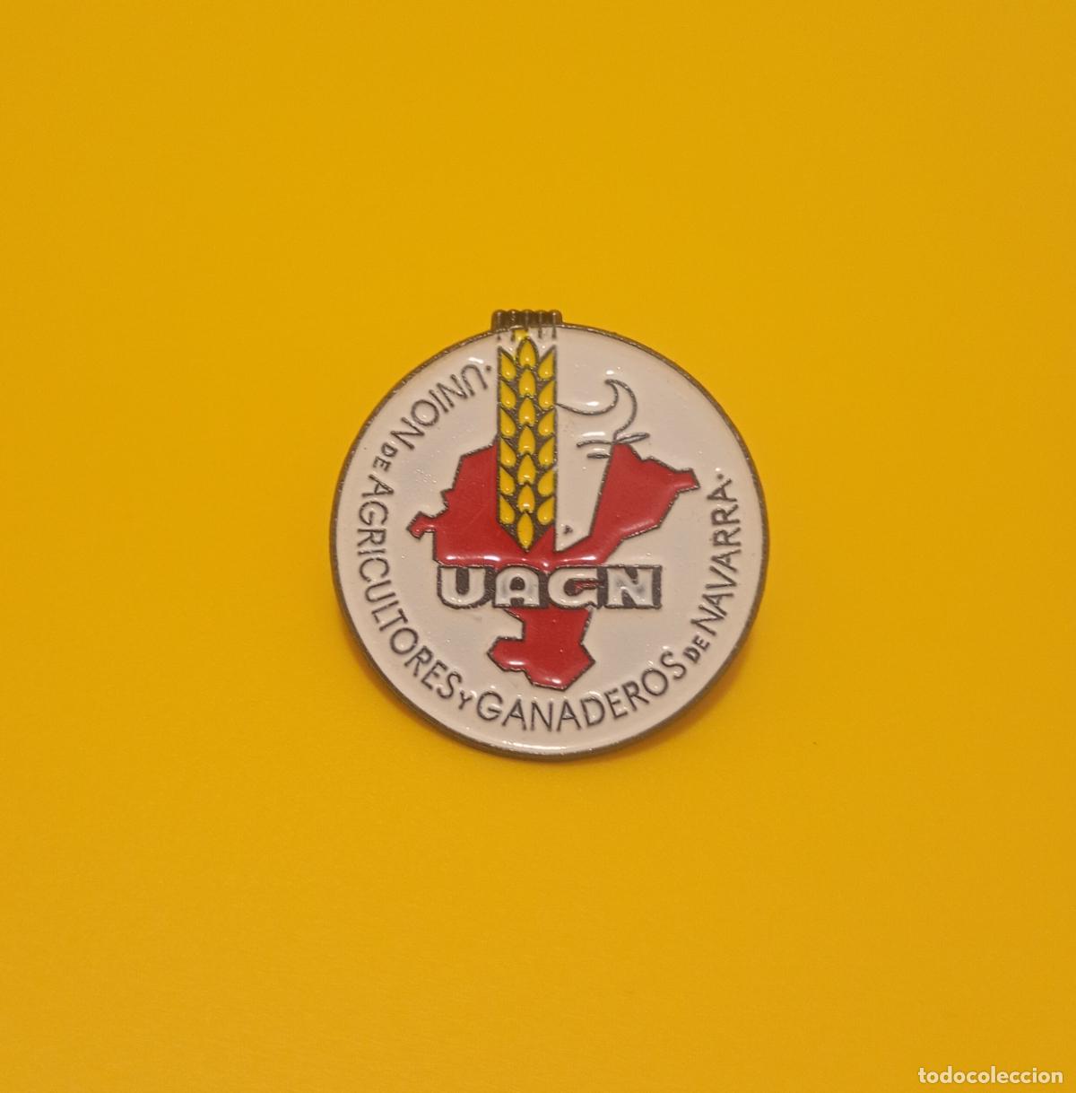 Pins de colecci&oacute;n: Pin. Pol&iacute;tico. Sindicato. Uni&oacute;n de Agricultores y Ganaderos de Navarra.