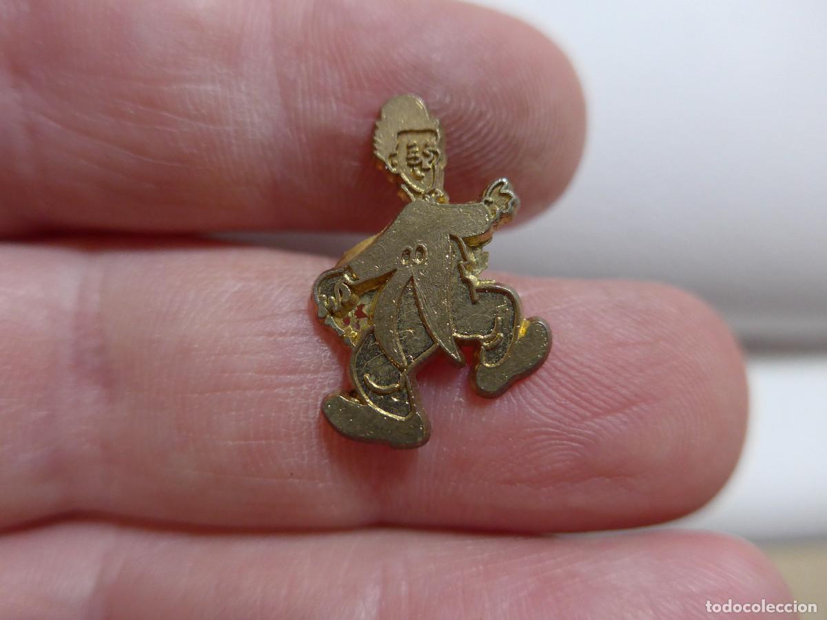 Pins de colecci&oacute;n: PIN CHARLOT CHARLES CHAPLIN - Foto 1