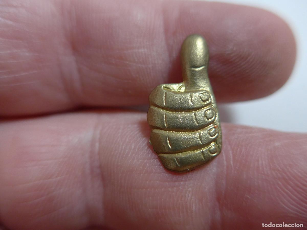 Pins de colecci&oacute;n: PIN MANO CON DEDO PULGAR HACIA ARRIBA