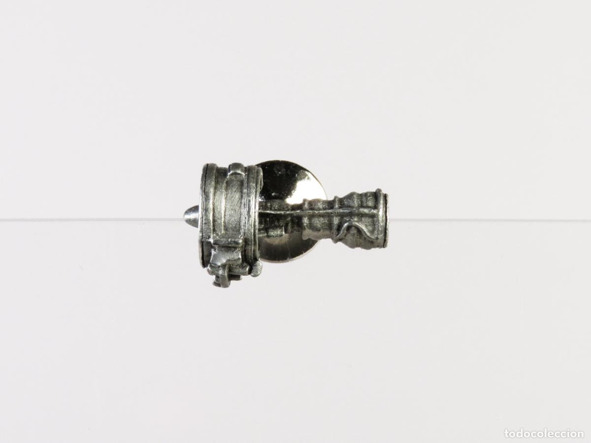 Pins de colecci&oacute;n: Pin motor avi&oacute;n compa&ntilde;&iacute;a Pratt & Whitney Aircraft engines metal plateado segunda mitad S XX