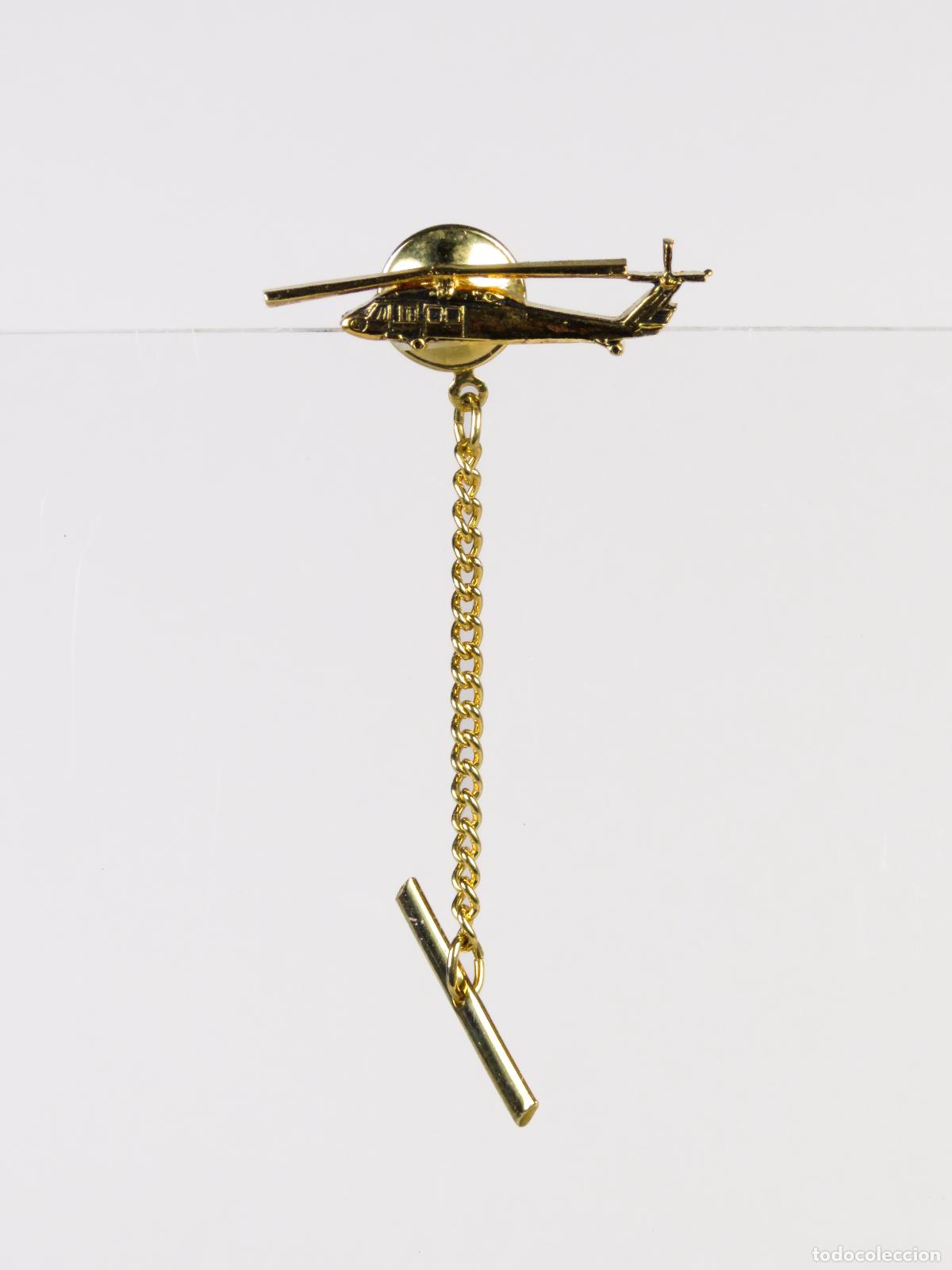 Pins de colecci&oacute;n: Pin con cadena Helic&oacute;ptero metal dorado segunda mitad S XX