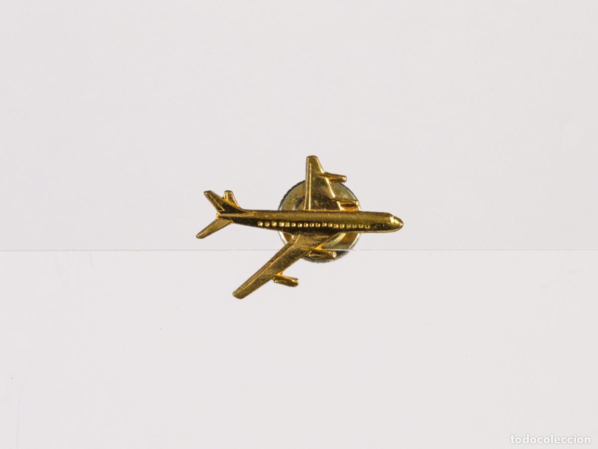 Pins de colecci&oacute;n: Pin avi&oacute;n Boeing 707 metal dorado segunda mitad S XX