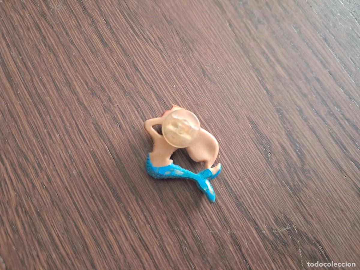 Pins de colecci&oacute;n: pin de pl&aacute;stico, sirena. - Foto 2