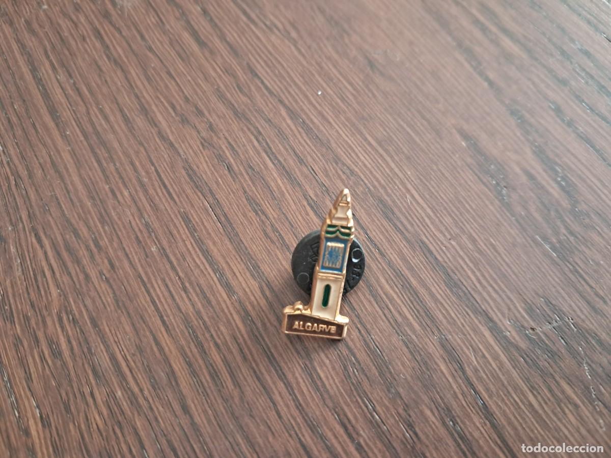 Pins de colecci&oacute;n: pin de publicidad, turismo, Algarve.