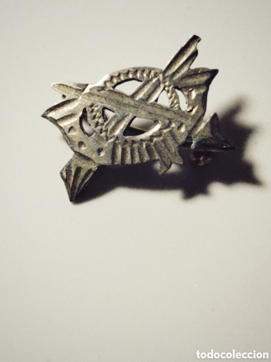 Pins de colecci&oacute;n: Insignia de solapa de la Infanter&iacute;a Espa&ntilde;ola. Tama&ntilde;o reducido. En plata. &Eacute;poca Guerra Civil
