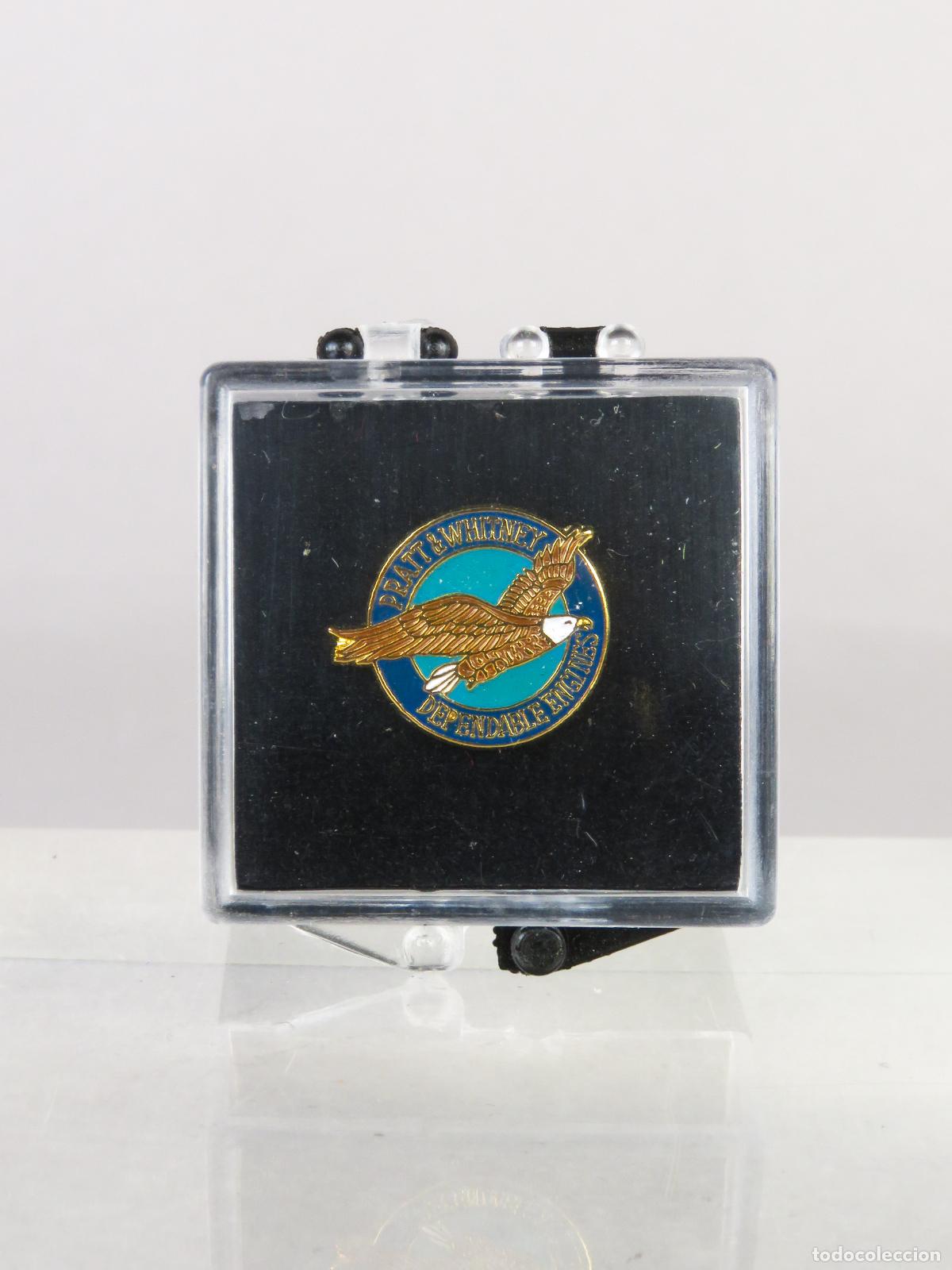 Pins de colecci&oacute;n: Pin &aacute;guila logo Pratt & Whitney Aircraft engines motor avi&oacute;n metal dorado caja segunda mitad S XX