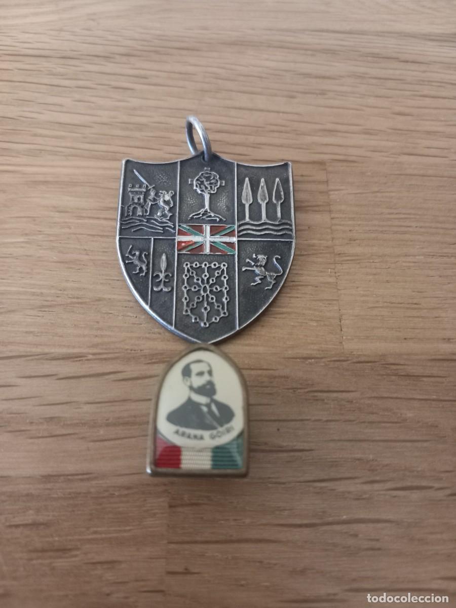 Collection pins: Insignia sabino arana pnv + escudo her&aacute;ldico euskal herria gobierno euzkadi