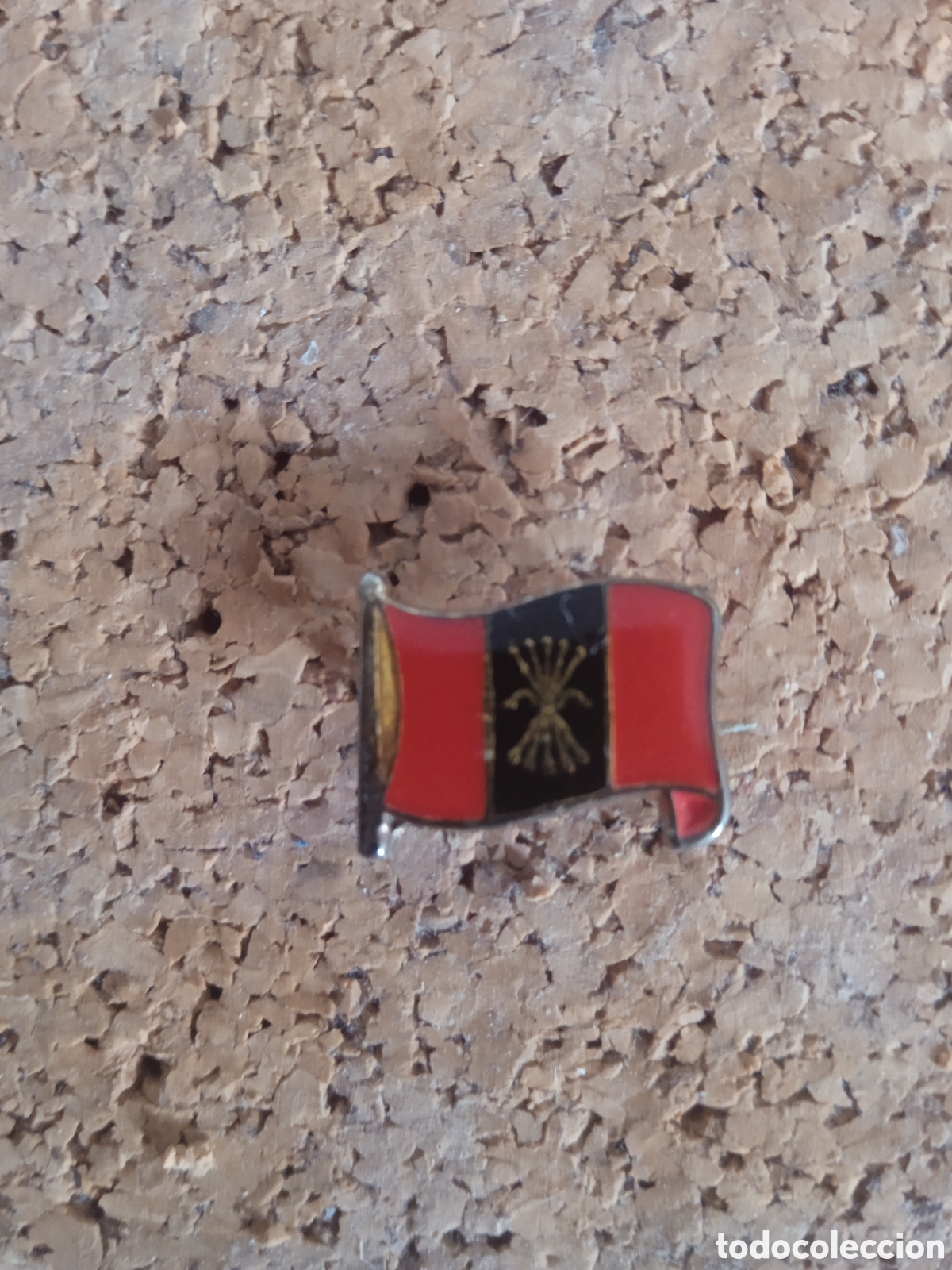 Pins de colecci&oacute;n: Pin bandera de Falange alfiler