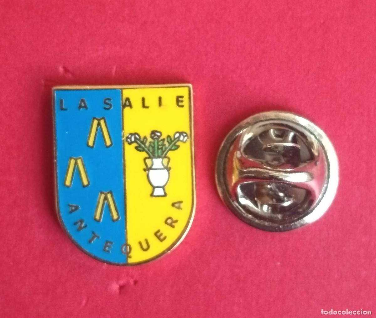 Collection pins: PIN FUTBOL - ESMALTE - CLUB DEPORTIVO LA SALLE - ANTEQUERA - MALAGA - 130845