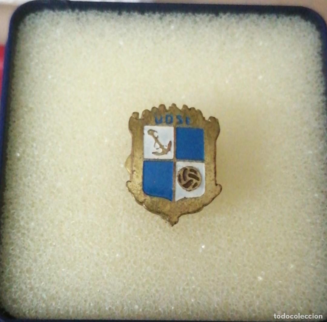 Pins de colecci&oacute;n: PIN INSIGNIA OJAL F&Uacute;TBOL OFICIAL PUJOL UNI&Oacute;N DEPORTIVA SAN ESTEBAN DE PRAVIA 1954 ESMALTADO ORIGINAL