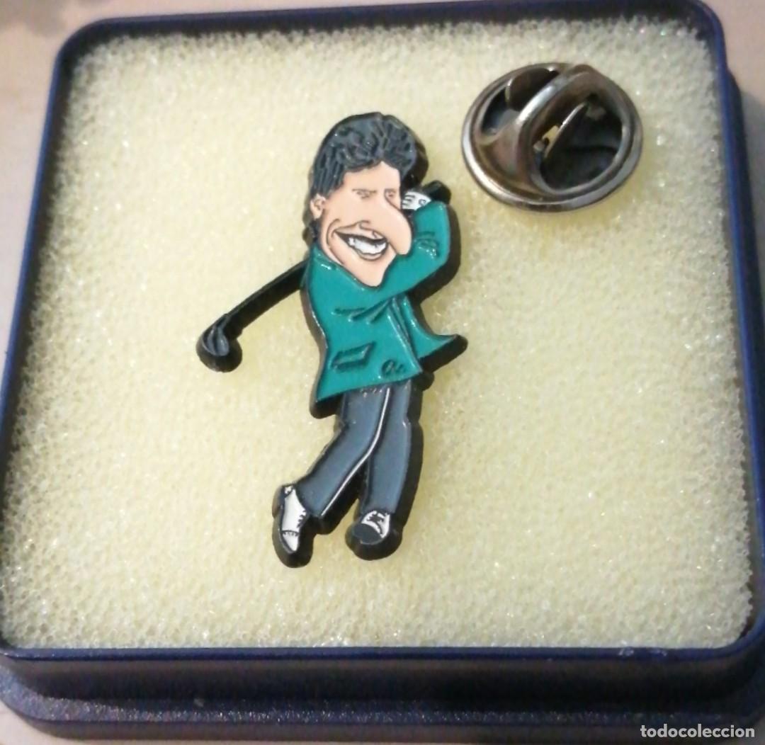 Pins de colecci&oacute;n: UNICO PIN ALFONSO AR&Uacute;S OFICIAL OLAZABAL GOLF ESMALTADO ORIGINAL PROGRAMA TV FOR&Ccedil;A BAR&Ccedil;A AL ATAQUE
