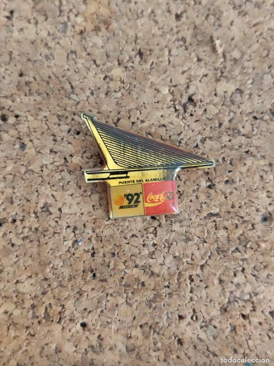 Pins de colecci&oacute;n: 2 Pin met&aacute;lico Coca Cola Expo 92 Puente del Alamillo