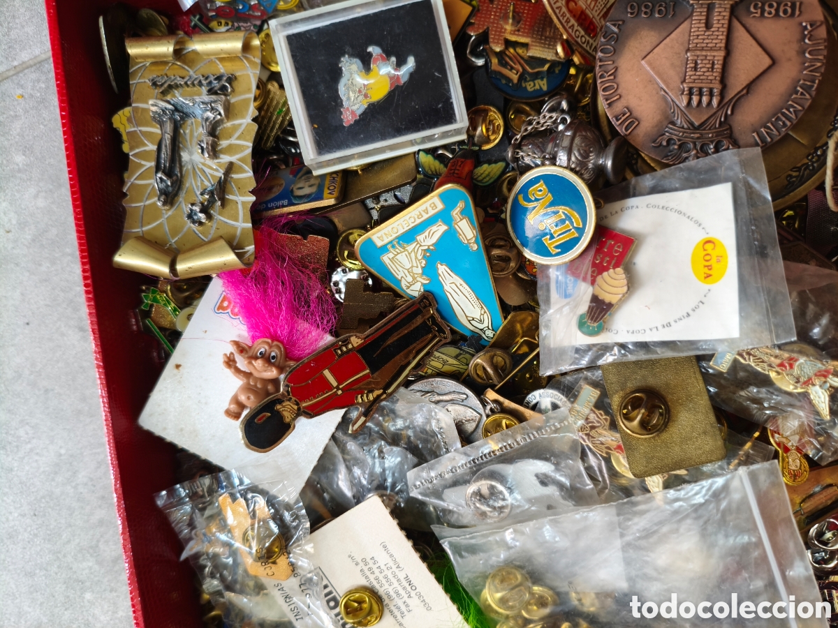 Pins de colecci&oacute;n: Lote pins antiguos variados - Foto 7