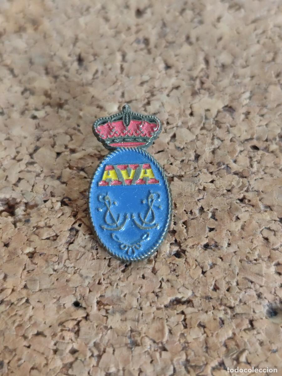 Pins de colecci&oacute;n: 2 Pin met&aacute;lico AVA Asociaci&oacute;n de Veteranos de la Armada