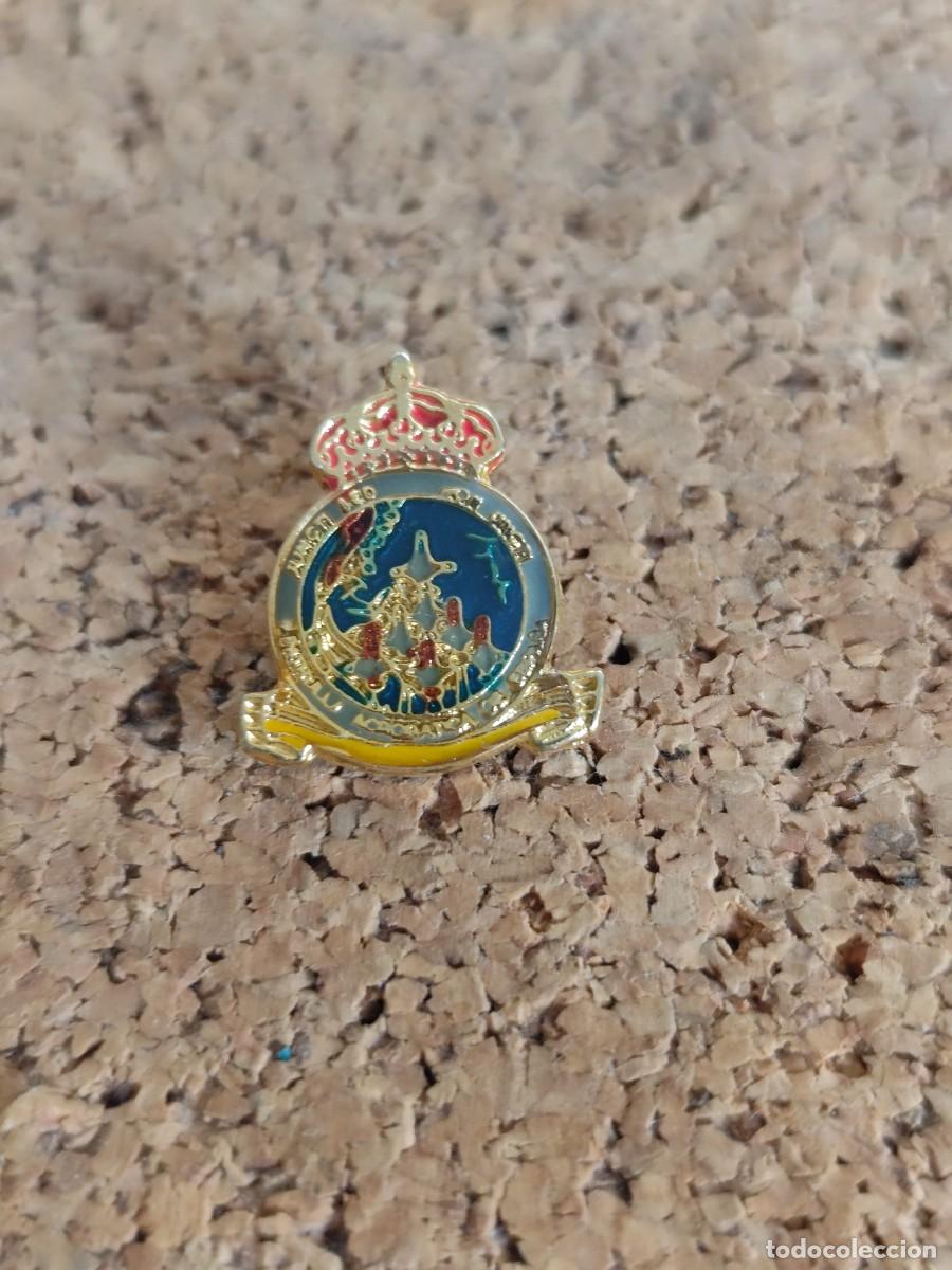 Pins de colecci&oacute;n: 2 Pin met&aacute;lico Patrulla &Aacute;guila