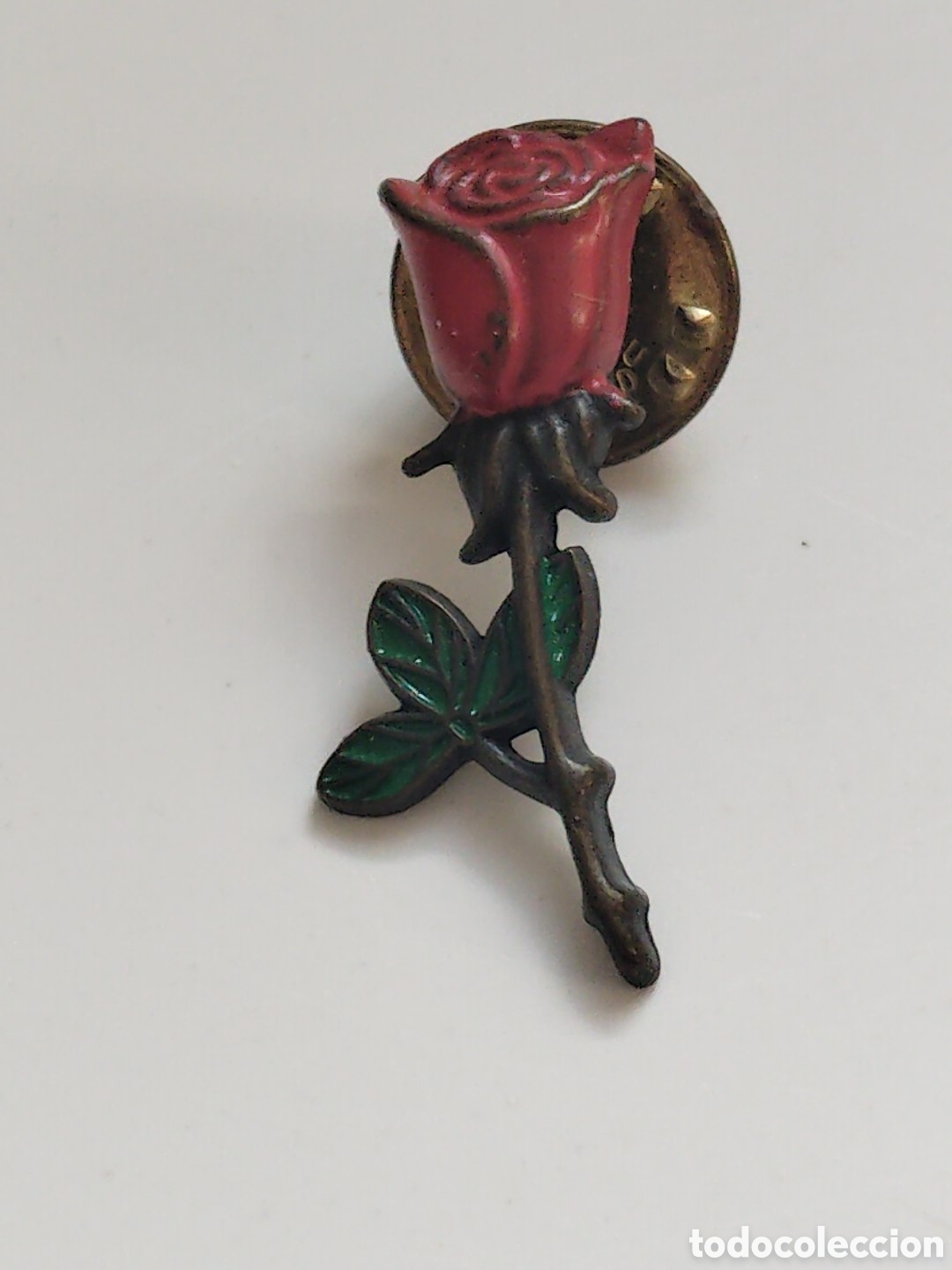 Pins de colecci&oacute;n: Pin de solapa oficial de la rosa del PSOE. A&ntilde;os 80