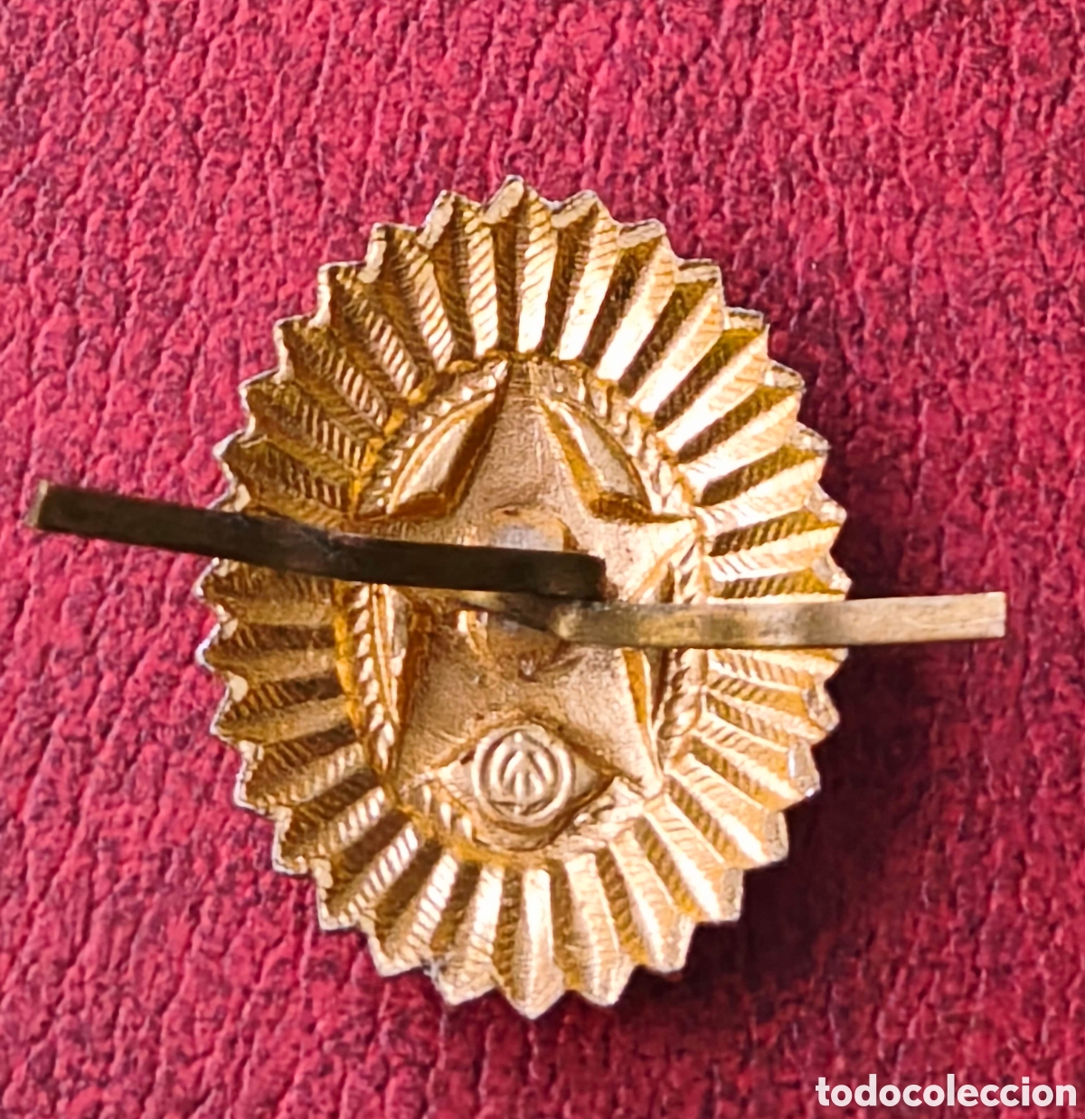 Pins de colecci&oacute;n: URSS. Emblema para gorra - Foto 2