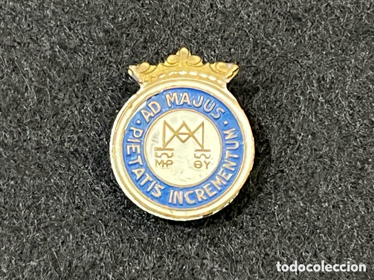 Pins de colecci&oacute;n: COLEGIOS P&Iacute;OS ESCOLAPIOS AD MAJUS PIETATIS INCREMENTUM INSIGNIA OJAL SOLAPA PIN ESMALTADO RELIGI&Oacute;N