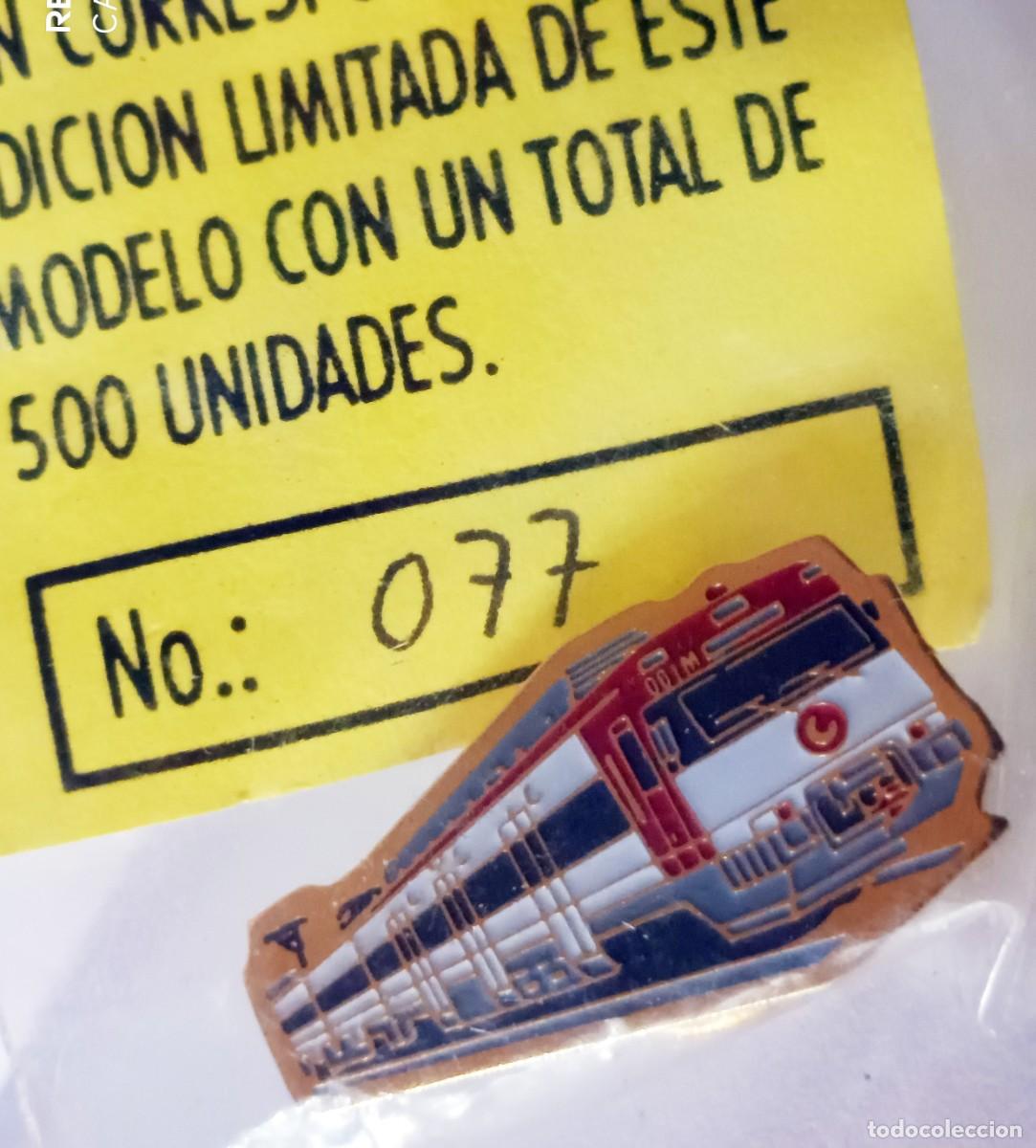 Pins de colecci&oacute;n: PIN DE SOLAPA AUTOMOTOR ELECTRICO SERIE 450 RENFE BUEN ESTADO DIFICIL DE CONSEGUIR