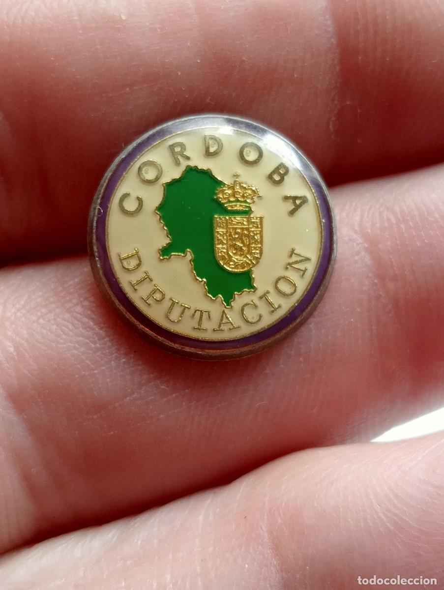 Pins de colecci&oacute;n: PINS ESCUDO HER&Aacute;LDICO DIPUTACI&Oacute;N DE C&Oacute;RDOBA