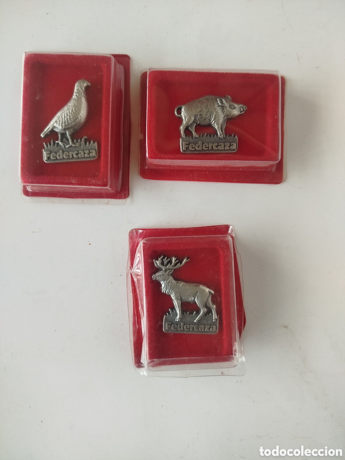 Pins de colecci&oacute;n: TRES PINS DE FEDERCAZA. - Foto 2