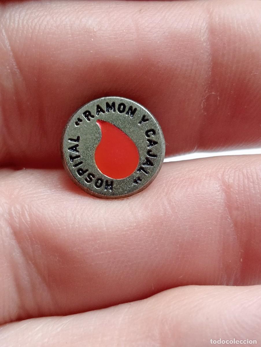 Pins de colecci&oacute;n: PINS HOSPITAL RAM&Oacute;N Y CAJAL MADRID DONANTES SANGRE SANIDAD MEDICINA INSIGNIA