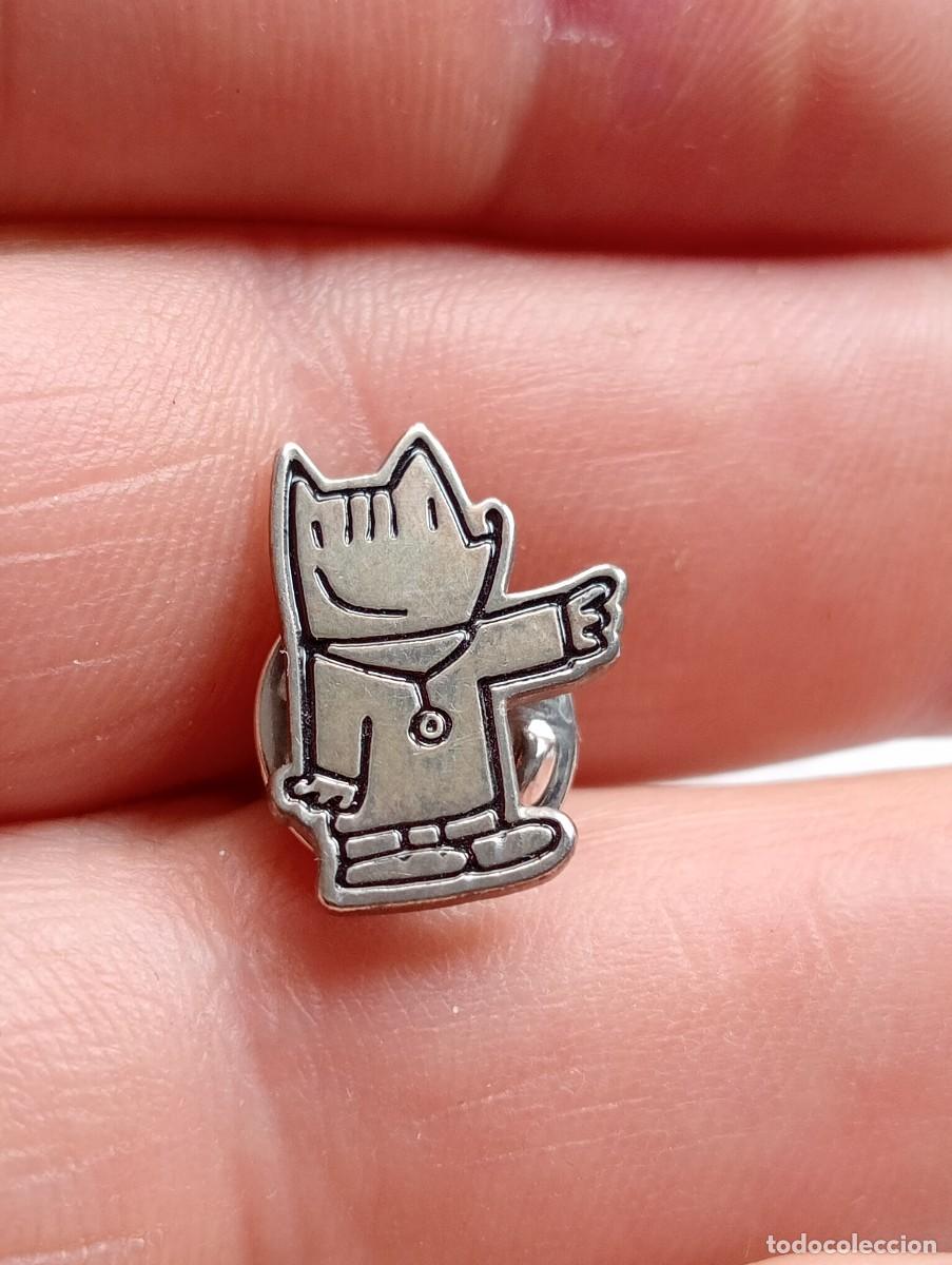 Pins de colecci&oacute;n: PINS COBI CON MEDALLA OLIMP&Iacute;ADAS BARCELONA 83 MASCOTA OL&Iacute;MPICA INSIGNIA