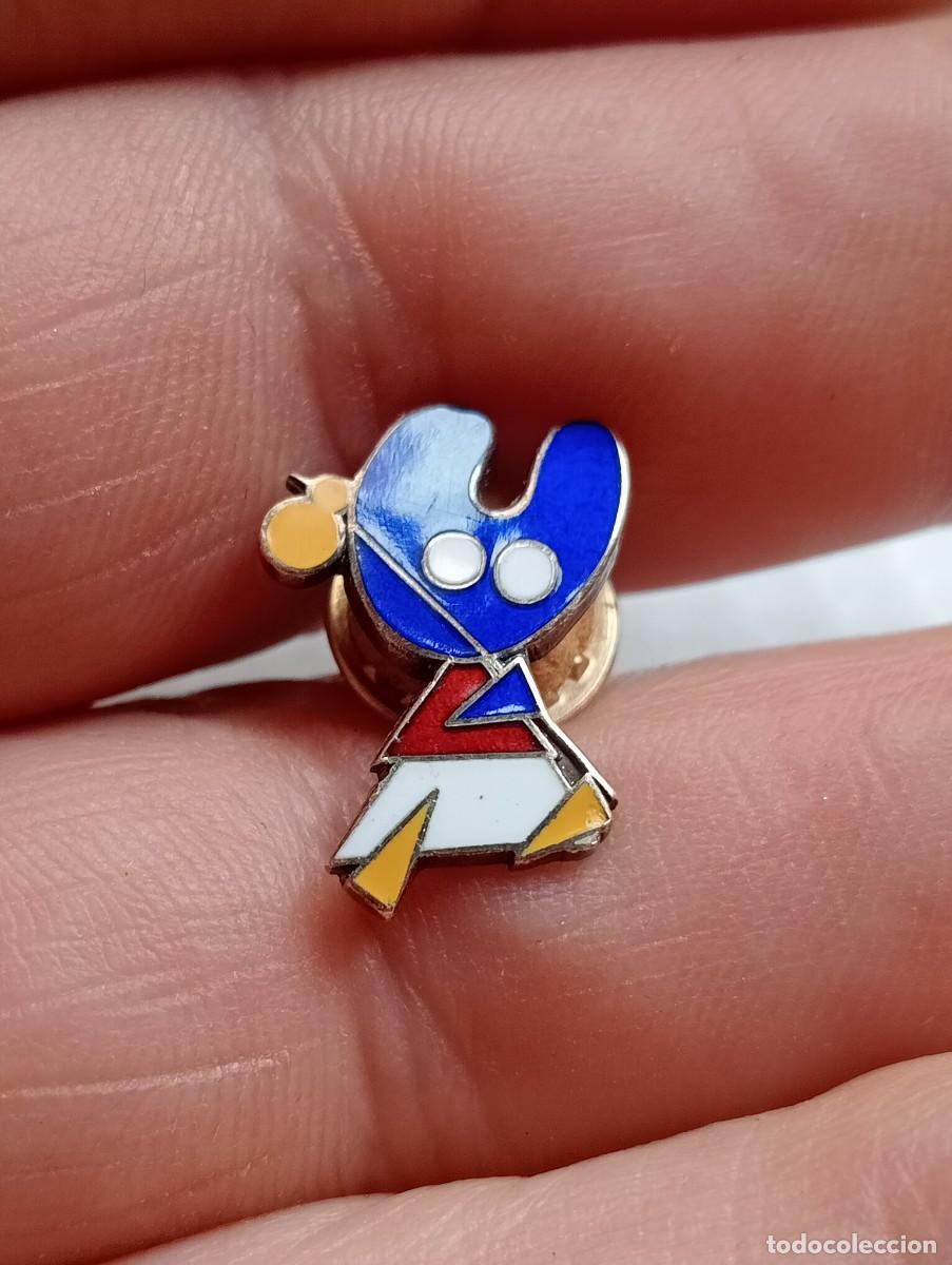 Pins de colecci&oacute;n: PINS ESMALTADO DE CALIDAD PEREGRIN MASCOTA XACOVEO CAMINO SANTIAGO INSIGNIA