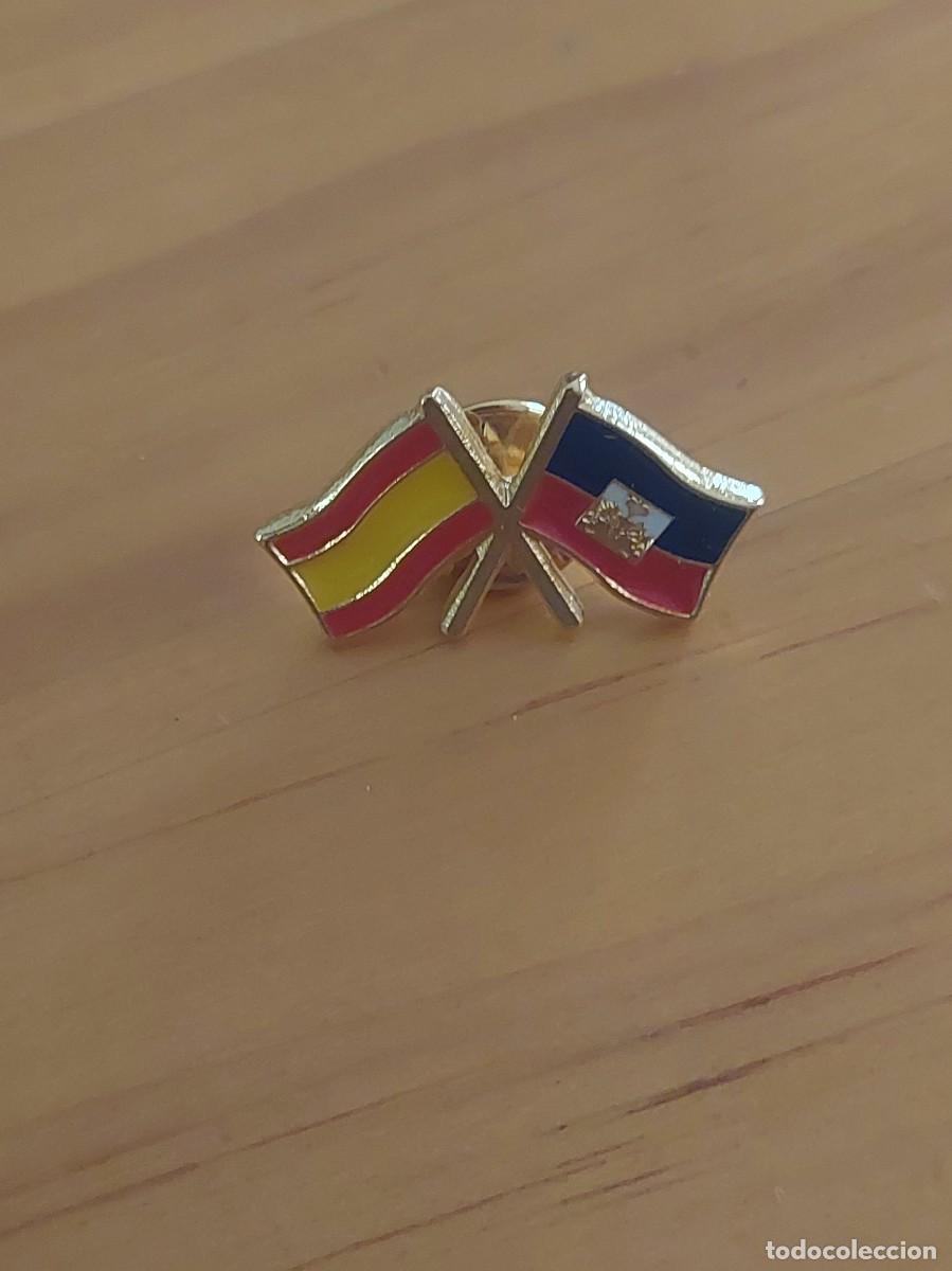 Pins de colecci&oacute;n: PIN BANDERAS ESPA&Ntilde;A Y HAITI - NUEVO A ESTRENAR