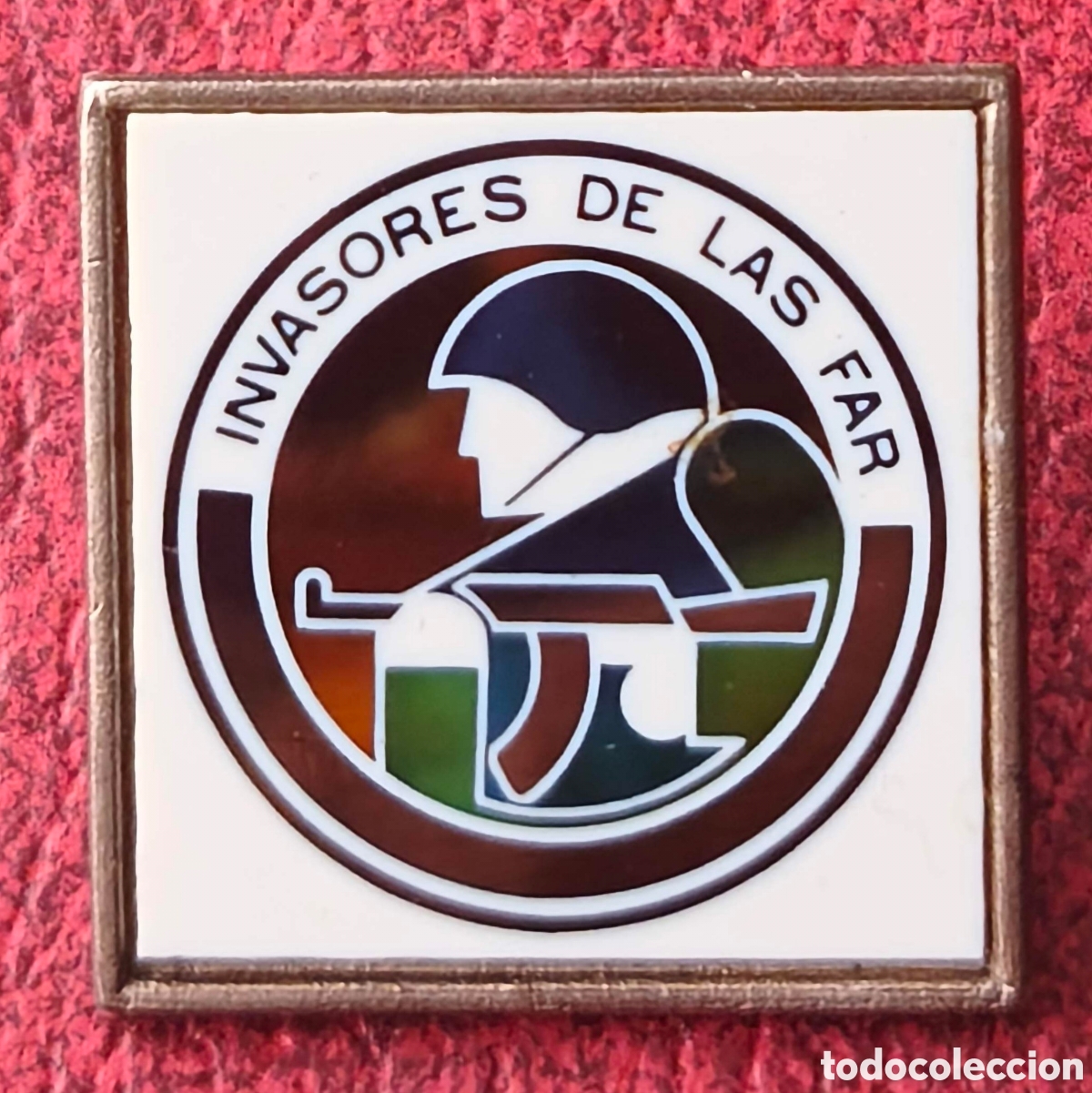 Pins de colecci&oacute;n: Colombia. Pin. Guerrilla FAR