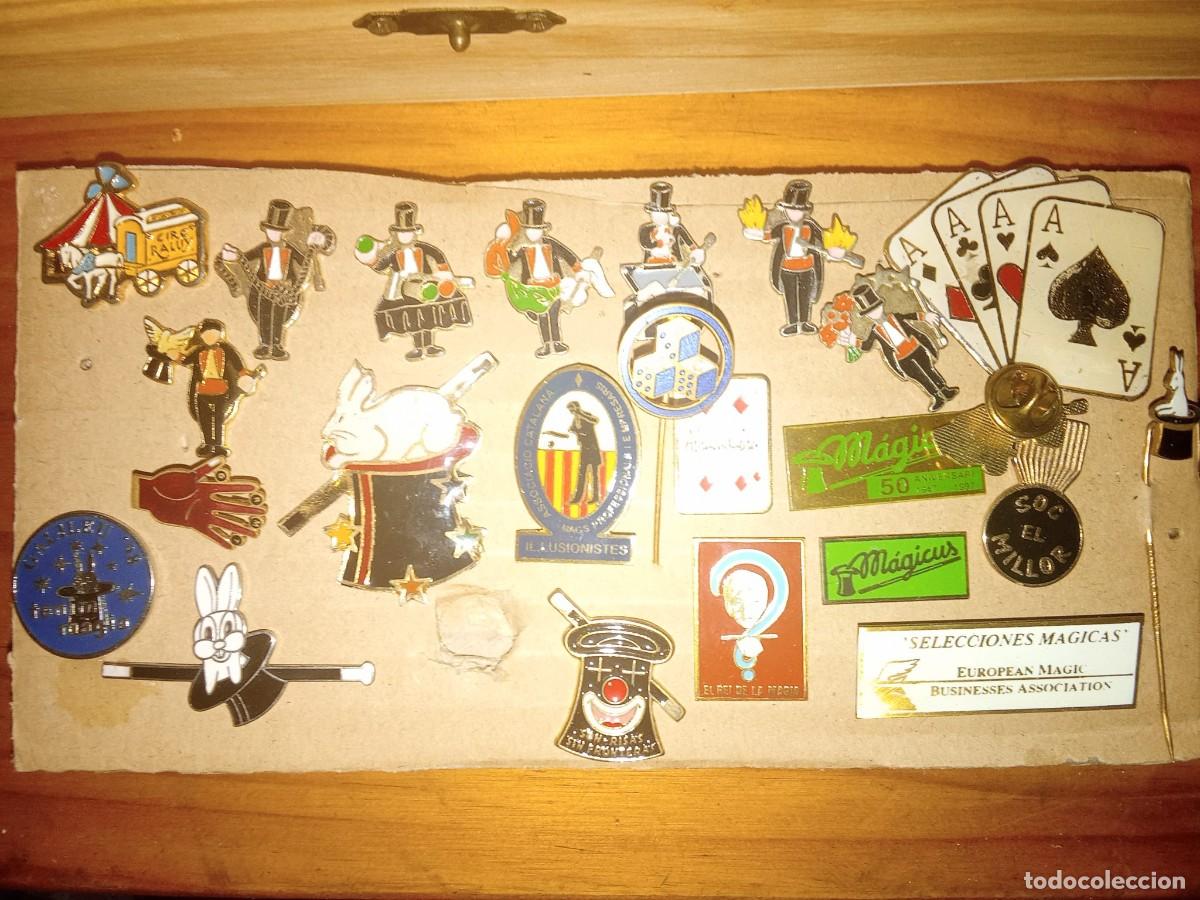 Pins de colecci&oacute;n: Colecci&oacute;n de Pins de Magia 3 lotes distintos ( ver fotos)