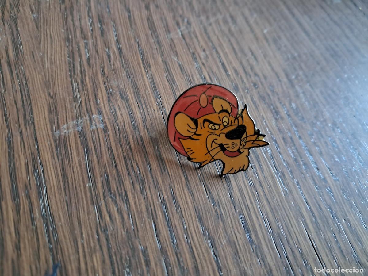Pins de colecci&oacute;n: pin de metal, dibujos animados, Sandokan, tigre.