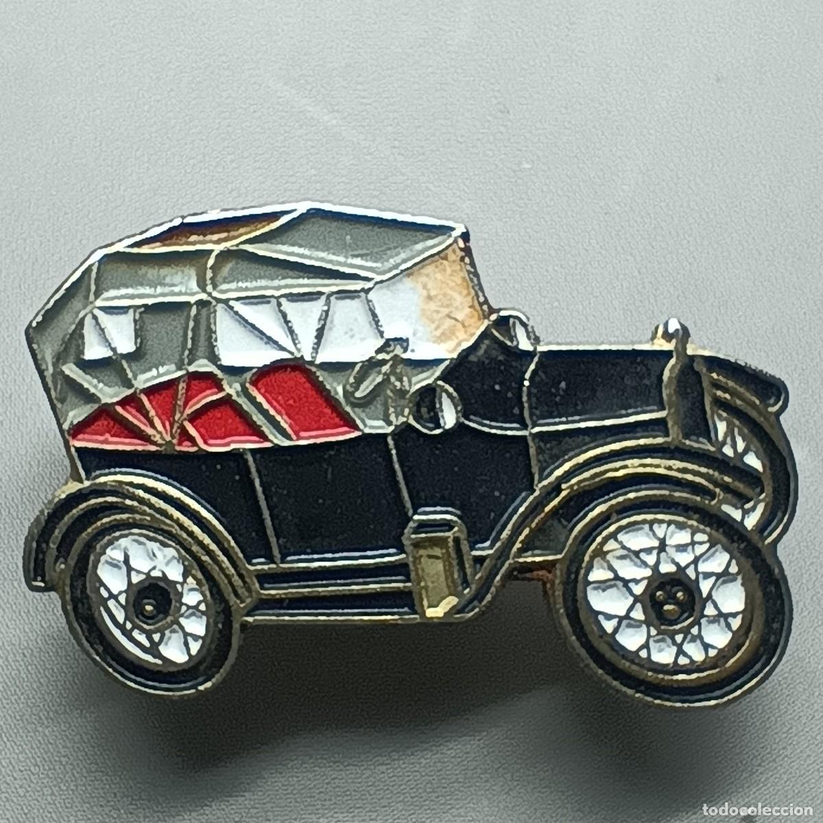 Pins de colecci&oacute;n: Pin Ford Model T Touring &ndash; autom&oacute;vil cl&aacute;sico esmaltado