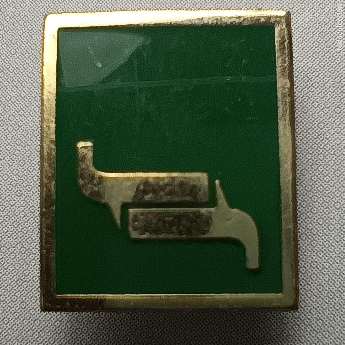 Pins de colecci&oacute;n: Pin Iberdrola &ndash; logotipo corporativo verde y dorado