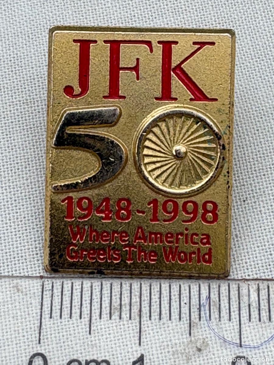 Pins de colecci&oacute;n: PIN 50 ANIVERSARIO DEL AEROPUERTO JOHN F KENNEDY.
